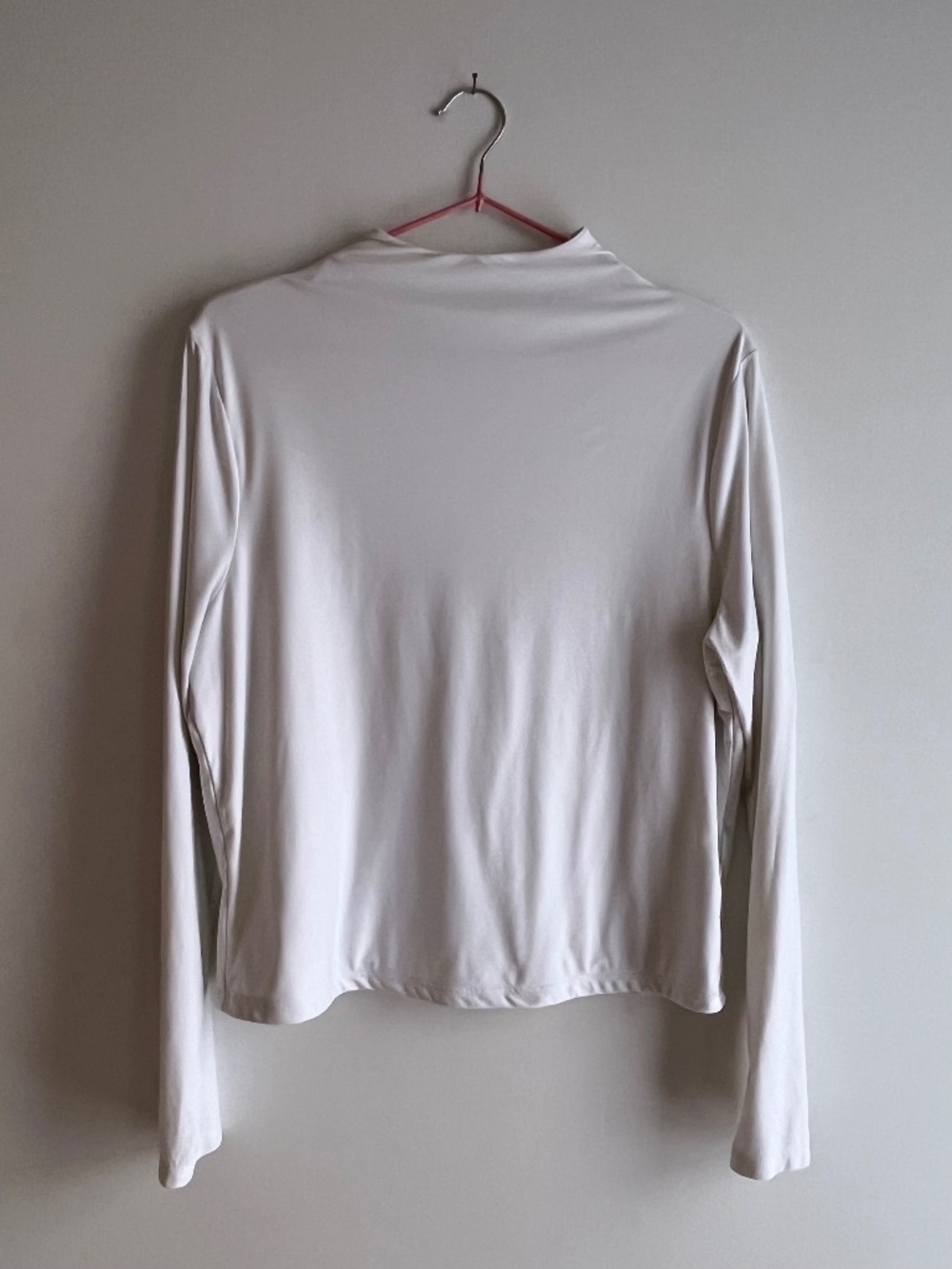 A&F funnel neck slick long sleeve in white - Size XL